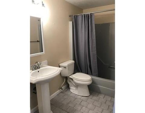 69 Coral Rd, Springfield, MA 01118 photo 6