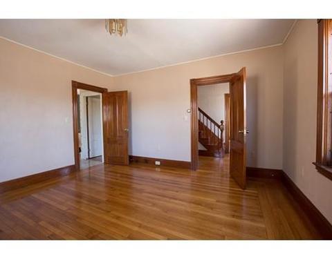 6 Rafferty Rd, Stoneham, MA 02180 photo 6