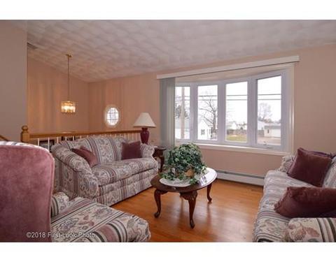 48 Silver Spring Ave, East Providence, RI 02914 photo 3