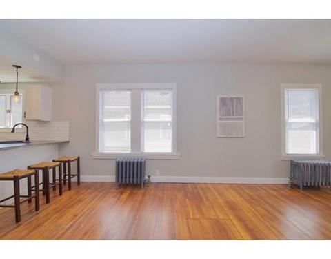 77 Huron St, Springfield, MA 01104 photo 9