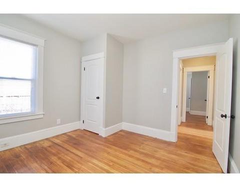 77 Huron St, Springfield, MA 01104 photo 17