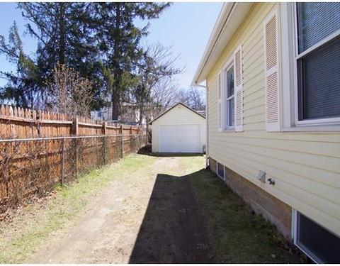 77 Huron St, Springfield, MA 01104 photo 25