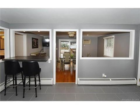 381 Park Ave, Windsor, CT 06095 photo 6
