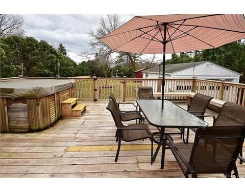 381 Park Ave, Windsor, CT 06095 photo 13