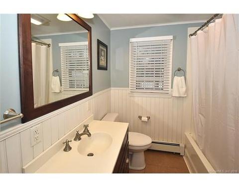 381 Park Ave, Windsor, CT 06095 photo 14