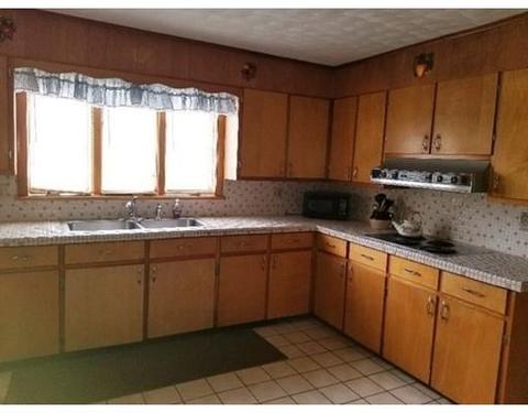 39 Bank St, Ware, MA 01082 photo 10