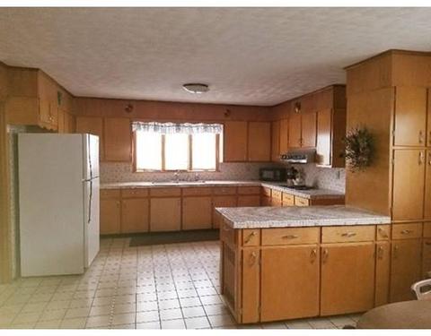 39 Bank St, Ware, MA 01082 photo 8
