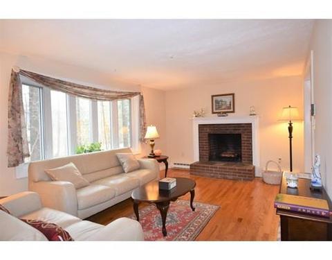 56 Mohawk Dr, Acton, MA 01720 photo 3