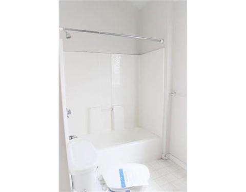 163 Railroad St, Woonsocket, RI 02895 photo 6