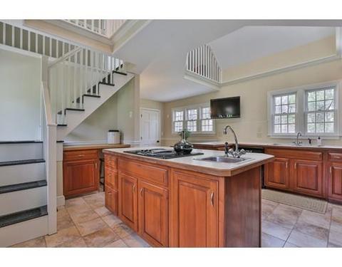 2 Pope Rd, Atkinson, NH 03811 photo 9