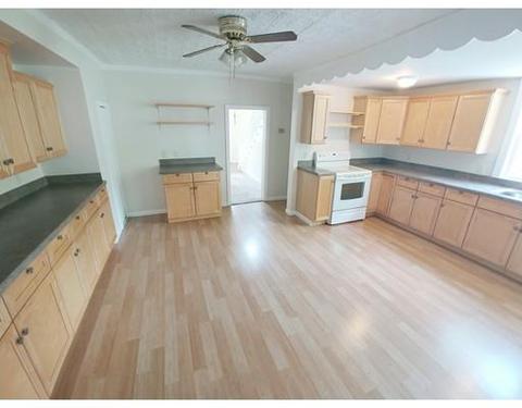 43 Northampton St, Easthampton, MA 01027 photo 6