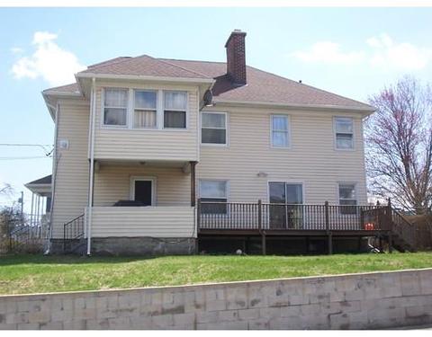124 Stearns Ter, Chicopee, MA 01013 photo 2