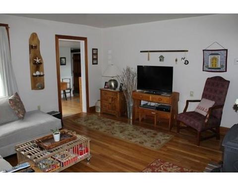 89 Broad St, Barre, MA 01005 photo 6