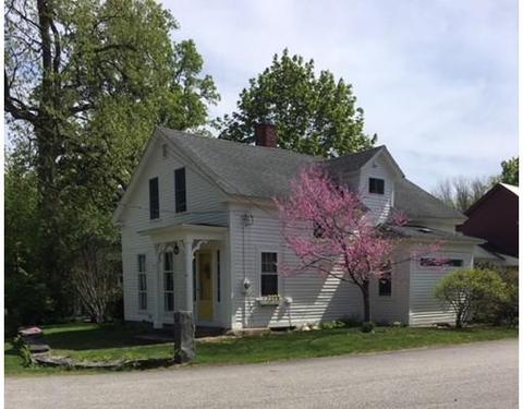 89 Broad St, Barre, MA 01005 photo 2