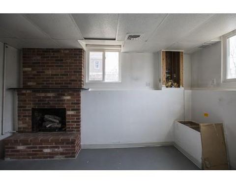 150 Shawomet Ave, Warwick, RI 02889 photo 8