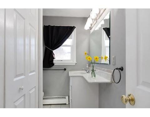 7 Bowker St, Worcester, MA 01604 photo 8