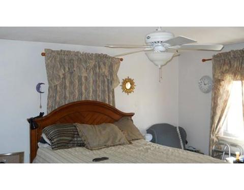 57 Campechi St, Springfield, MA 01104 photo 7
