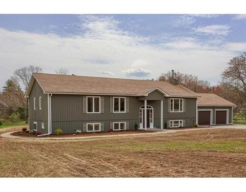 161 Marsh Rd, Pelham, NH 03076 photo 1
