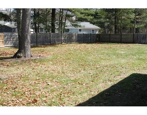 17 Hathaway St, Wareham, MA 02571 photo 4