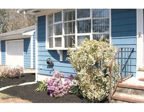 17 Hathaway St, Wareham, MA 02571 photo 2