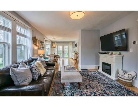 10 Smith St, Marblehead, MA 01945 photo 10