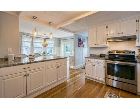 10 Smith St, Marblehead, MA 01945 photo 14