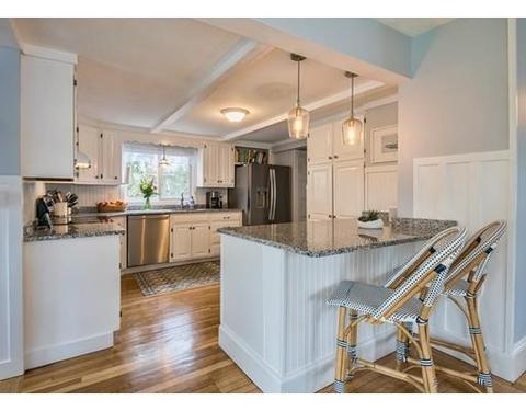 10 Smith St, Marblehead, MA 01945 photo 13