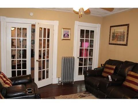 74 Andrew St, Springfield, MA 01109 photo 9
