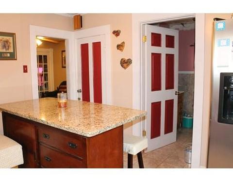 74 Andrew St, Springfield, MA 01109 photo 16