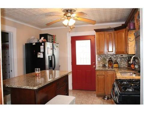 74 Andrew St, Springfield, MA 01109 photo 15