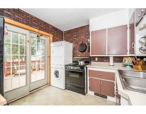 65 Tuttle St, Fall River, MA 02724 photo 4