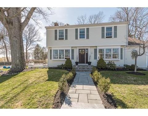 2 Oceanside Dr, Beverly, MA 01915 photo 5