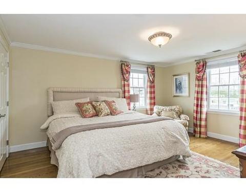 2 Oceanside Dr, Beverly, MA 01915 photo 22