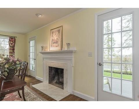 2 Oceanside Dr, Beverly, MA 01915 photo 15