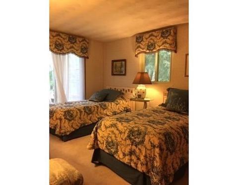 20 Eisenhower Rd, Framingham, MA 01701 photo 12