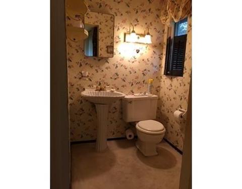20 Eisenhower Rd, Framingham, MA 01701 photo 14