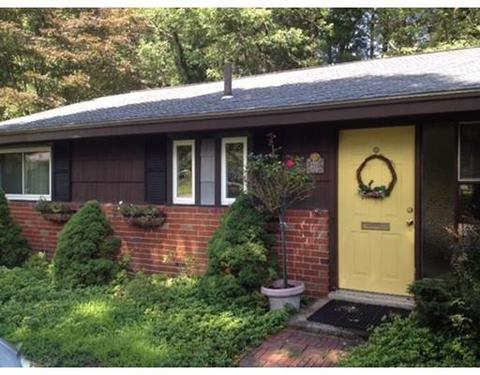 20 Eisenhower Rd, Framingham, MA 01701 photo 1