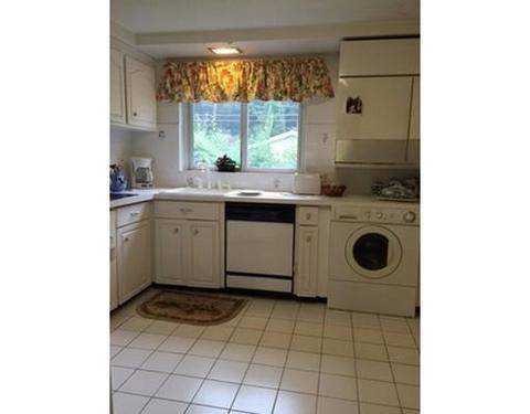 20 Eisenhower Rd, Framingham, MA 01701 photo 3