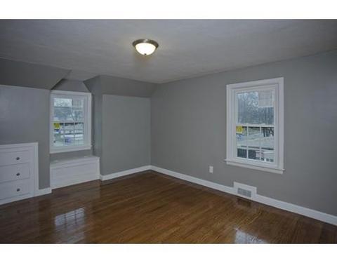 93 Haskin St, Springfield, MA 01109 photo 14