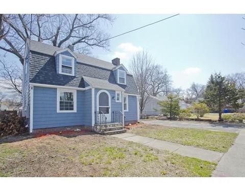 93 Haskin St, Springfield, MA 01109 photo 2