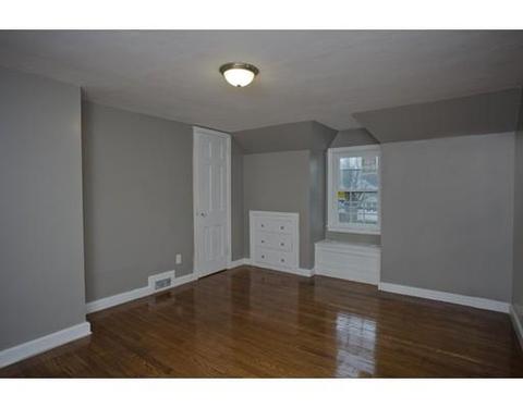 93 Haskin St, Springfield, MA 01109 photo 16