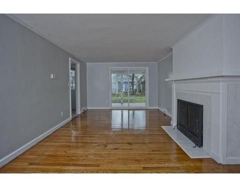 93 Haskin St, Springfield, MA 01109 photo 13
