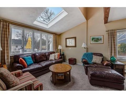 16 Spring St, Wakefield, MA 01880 photo 12