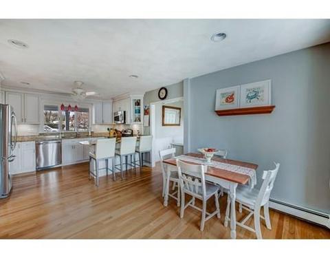 16 Spring St, Wakefield, MA 01880 photo 10