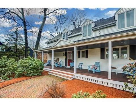 16 Spring St, Wakefield, MA 01880 photo 3