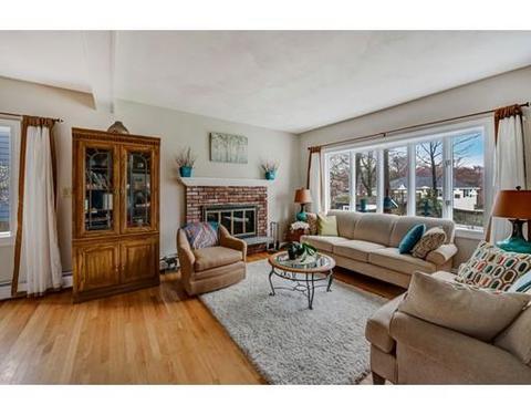 16 Spring St, Wakefield, MA 01880 photo 5