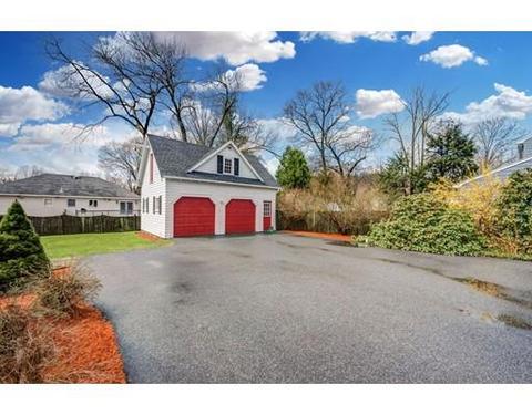 16 Spring St, Wakefield, MA 01880 photo 4