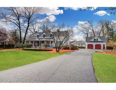16 Spring St, Wakefield, MA 01880 photo 1