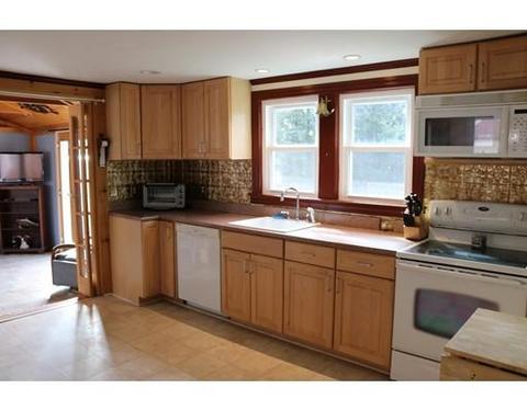 10 Chipman Rd, Beverly, MA 01915 photo 3