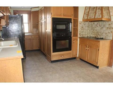 11 Knight Ave, Easthampton, MA 01027 photo 12